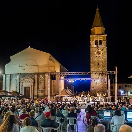 Dolce Vista Garden Palace Daire