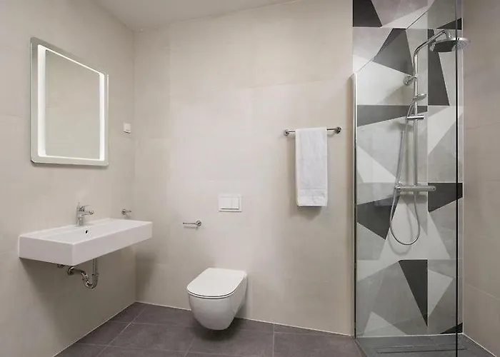 Dolce Vista Garden Palace *